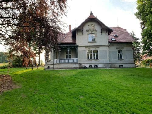 Spacious Holiday Home In Luknov With Private Garden