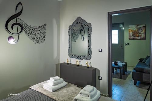 Music Reflections Apartment Near Nafplio