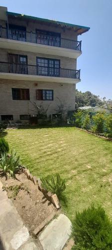 Cliffside Manor, Satkhol, Mukteshwar By Earthaa Escapes