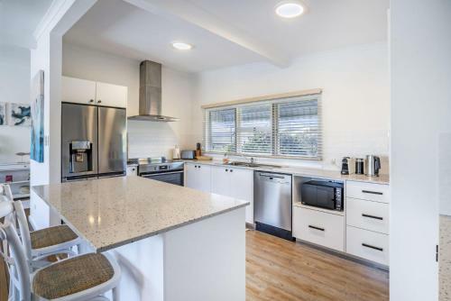 Yaringa 13 Seaview Street