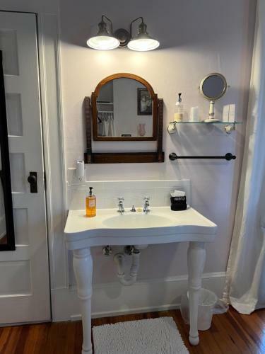 Hoyt House Luxury Bed & Breakfast