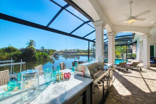 Quiet Cape Coral Retreat