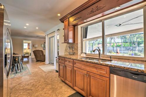 Cape Coral Haven Heated Pool, Covered Lanai!