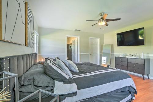 Airy Canalfront Oasis In Cape Coral With Pool!