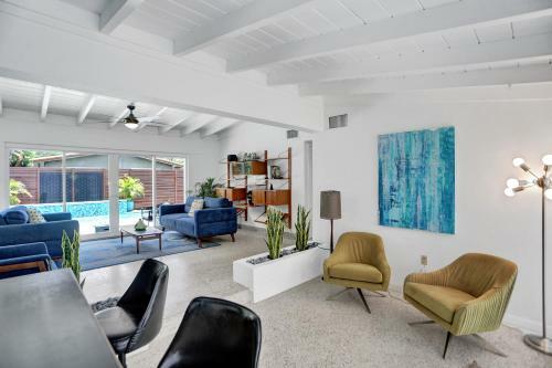 Rad Island City House