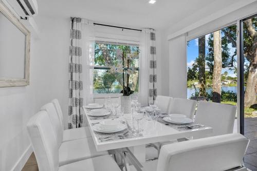 Apartamento Waterfront Newly Renovated 4 Br Home