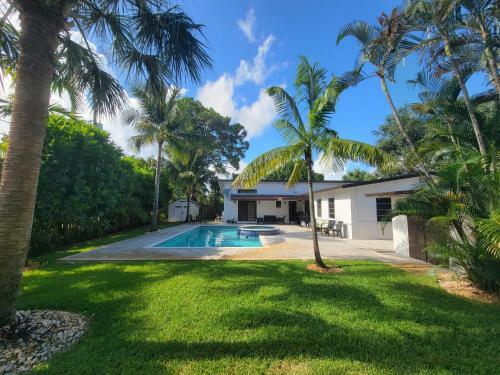 Wilton Manors Treehouse