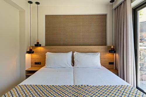 Villa Paligremnos Residences, A Beachside Retreat!