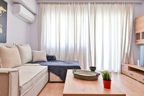 Stunning Apartment Located Close To Piraeus Port (?2)