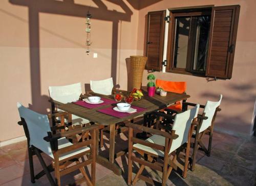 Skafidia Villa Yucca - Garden Haven Retreat