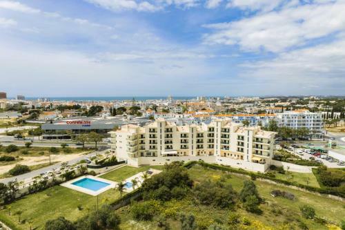 Exquisite Penthouse Apartment W Large Terrace Pool & Parking