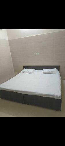 Hotel Oyo 90177 As Rooms & Pg