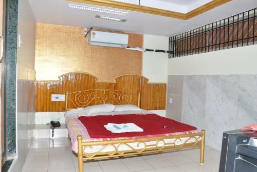 Oyo 89600 Hotel Ravi Palace Rajkot