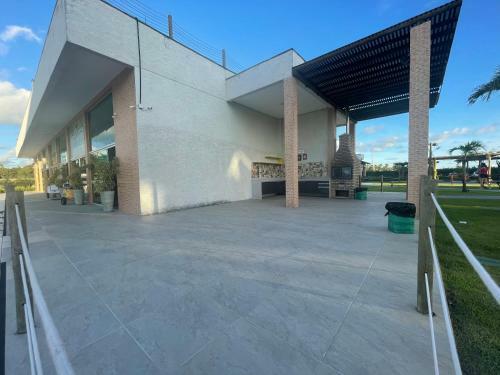 Apartamento Muro Alto Condom�nio Clube