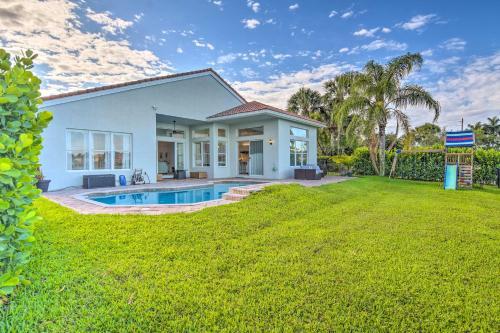 Lakefront Miramar Retreat With Saltwater Pool!