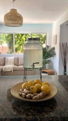 Beach House Bungalow With Pool North Miami Beach