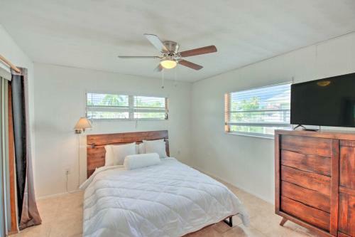 Canal-front Home With Lanai About 5 Mi To Ft Myers!