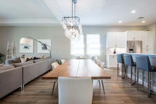 Luxurious Home With Optional Chauffer & Butler Service