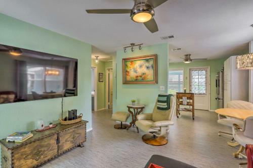 Rockledge Beach House With Screened-in Porch!