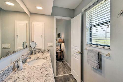 Waterfront Punta Gorda Retreat With Hot Tub!