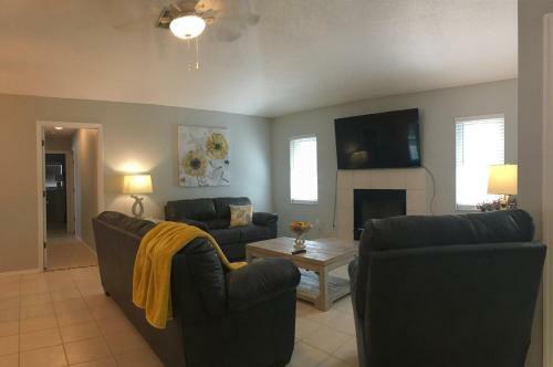 Pure Paradise - Private Villa With Heated Pool - Sleeps 8