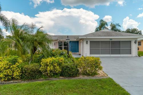 Florida Oasis - Private Dog Friendly Villa With Solar Pool - Sleeps 6