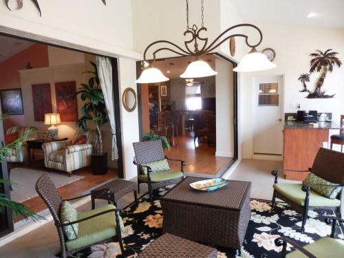 Privacy In Paradise - Private Villa With Heated Pool And Spa - Sleeps 6