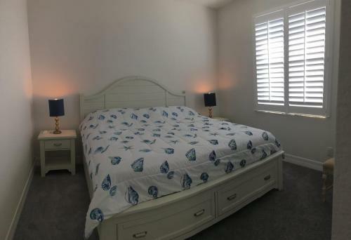 Florida Secret - Private Villa With Heated Pool - Sleeps 8