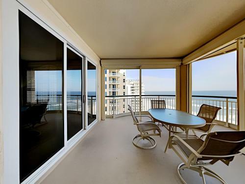 Apartamento Beach Colony Towers #13a