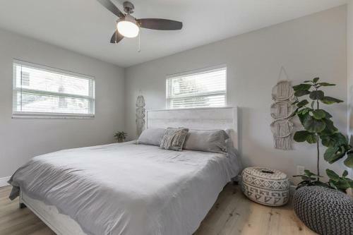 Fully Renovated Seminole Resort Style Home