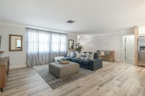 Renovated Seminole Salt Water Pool Home