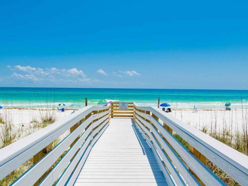 Apartamento Regency Towers #704 West