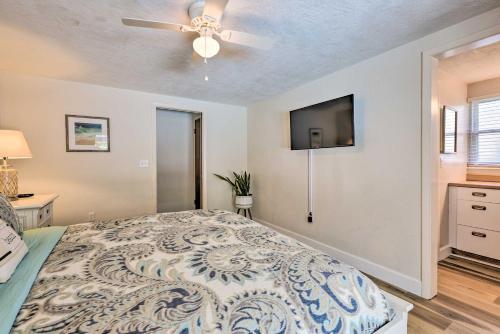 Sunny Sarasota Home 4 Mi To Siesta Key Beach