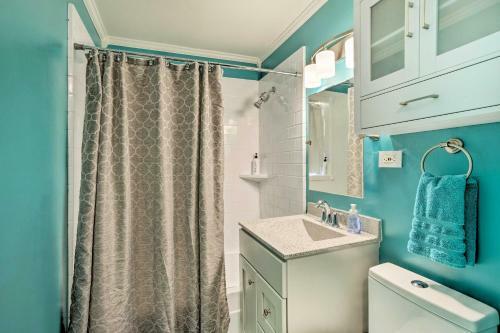 West Palm Beach Waterfront Oasis With Hot Tub!