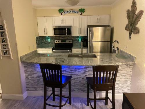 Apartamento New! 3 Bed X 2 Bath Amazing Water View!