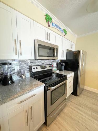 Apartamento New! 3 Bed X 2 Bath Amazing Water View!