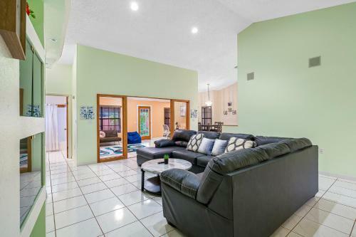 Spacious Space To Make Memories @ Beach City