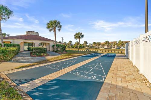 St Aug Ocean And Racquet II