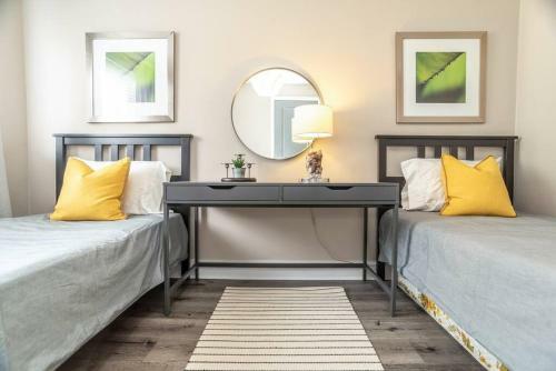 Downtown Atl Condo W Pool King Bed Lm1k2t