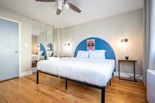 Downtown Atl Condo W Pool King Bed Lm1k2t