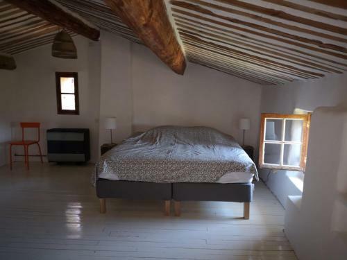 Secluded House With Amazing View And Swimming Pool