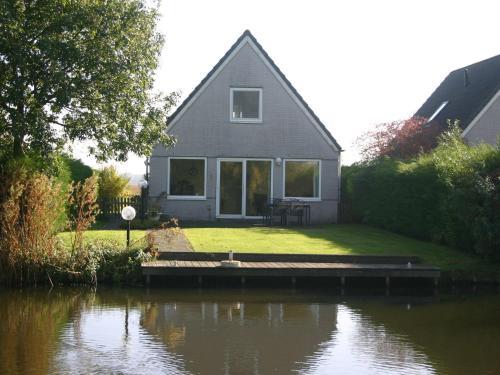 Holiday Home Bungalowpark de Vlietlanden
