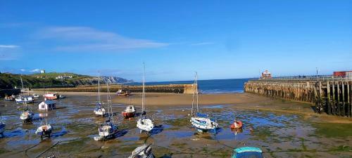 Beautifully Appointed, Period Seaside Apartment
