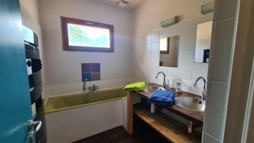 Le Ranch: Grande Villa Acc�s Priv� � La Rivi�re