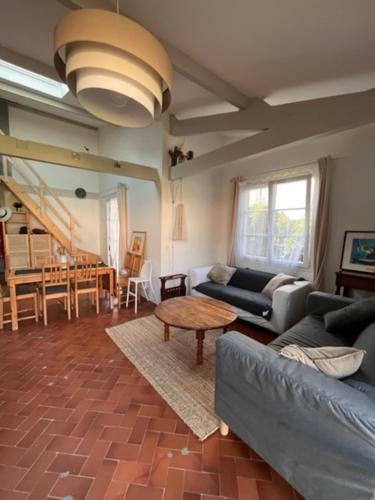 Splendid House Of Holiday Near Beaches