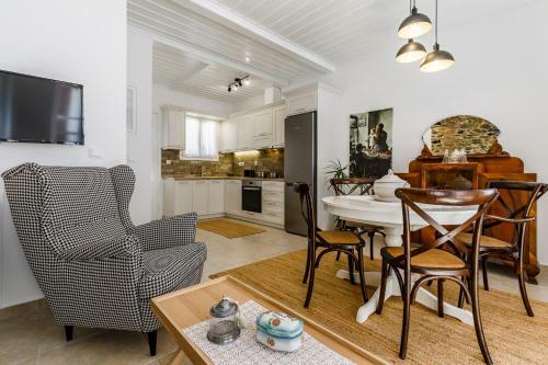 Skopelitian Relaxing House