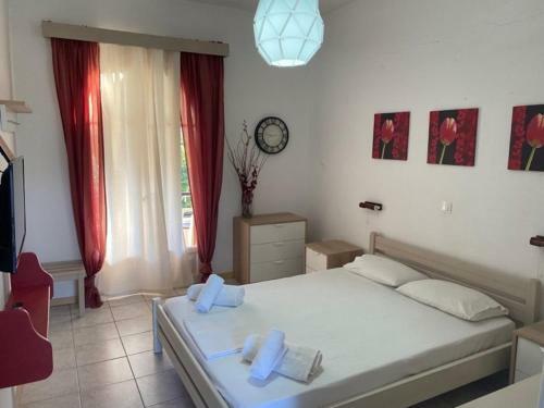 Ameli Apartment With Mountain View And Private Parking