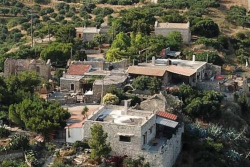 Traditional Creta Stone House In Serenity Village