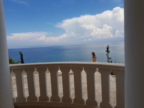 Hotel Deep Blue Villas