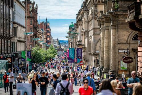Student Only Zeni 7 Bed Apartment Glasgow